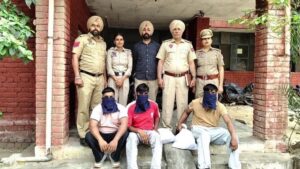 धनौला पुलिस की बड़ी कार्रवाई: नकली पुलिस बनकर ठगी करने वाले 3 आरोपी गिरफ्तार
