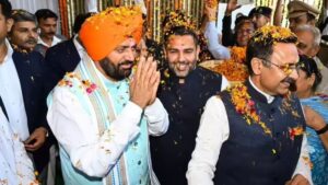 केसरिया पगड़ी से पंजाब पर नजर? बजट में हरियाणा के CM नायब सैनी का सियासी संदेश, कांग्रेस ने बोला हमला