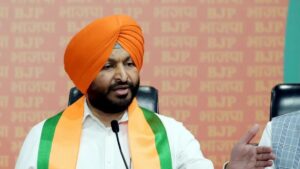 रवनीत बिट्टू की जत्थेदार कुलदीप सिंह गड़गज्ज से अपील, बोले— 90 के दशक में जान गंवाने वाले सभी पंजाबियों के लिए हो अरदास