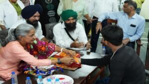 रक्षा बंधन ने पंजाब के नशा मुक्ति केंद्रों में परिवारों को जोड़ा, नशामुक्ति और उम्मीद के संदेश को किया मज़बूत
