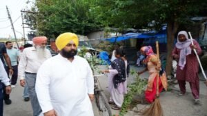 मिशन क्लीन पंजाब: हरजोत सिंह बैंस खुद ग्राउंड पर, नंगल में सफाई व्यवस्था का लिया जायजा