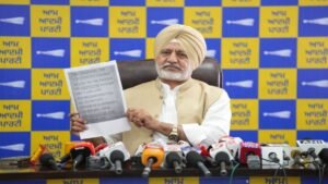 जुलाई में SGPC सेक्रेटरी के अकाउंट से बहरीन की महिला के अकाउंट में ₹1 लाख ट्रांसफर किए गए, हरजिंदर धामी बताएं कि संगत का पैसा कहां खर्च हुआ: बलतेज पन्नू