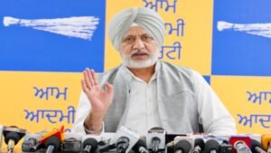 हरजिंदर सिंह धामी मामले को ठंडा करने के लिए खुद को 15 दिनों का समय दे रहे हैं, वह क्या छुपाने की कोशिश कर रहे हैं? सवाल खत्म नहीं होंगे: बलतेज पन्नू