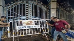कोलकाता के दुर्गा पूजा पंडाल में भगदड़, 19 लोगों की मौत; कई घायल
