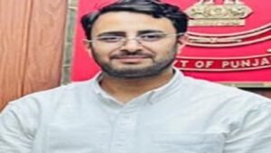 ‘युद्ध नशेआं विरुद्ध’ के तहत, बरनाला के डीसी ने धिलवां में नशे के हॉटस्पॉट खत्म कर बच्चों के खेल मैदान और पार्क के निर्माण के निर्देश दिए